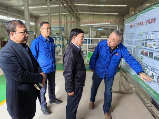 敦煌種業黨委書記、董事長劉興斌等到奧凱種機、慶和農業公司洽談交流