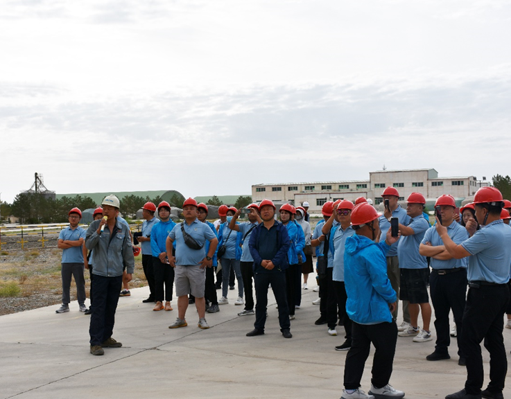 攜手同行 共創未來 —— 敦煌種業黃淮海區域戰略合作伙伴赴酒泉進行觀摩交流